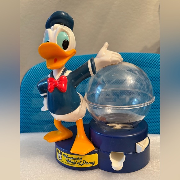 Vintage Walt Disney Productions Donald Duck Gumball Dispenser Rare Collectible - Picture 10 of 10